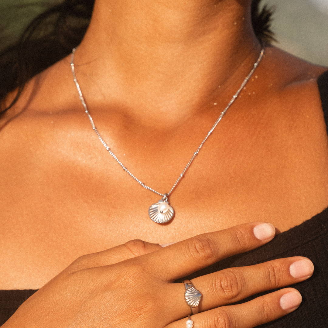 Collar de conchas