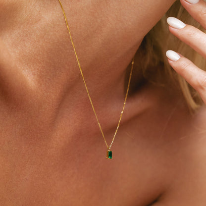 Collar de Esmeraldas